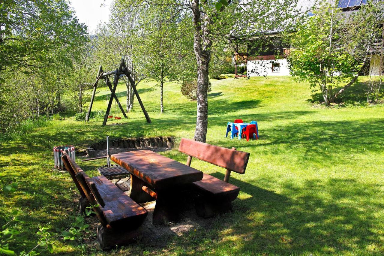 C4 Albmatte-Fewo Sauna, Hallenbad Aussenbecken Massagen Nebenan Menzenschwand-Hinterdorf Buitenkant foto